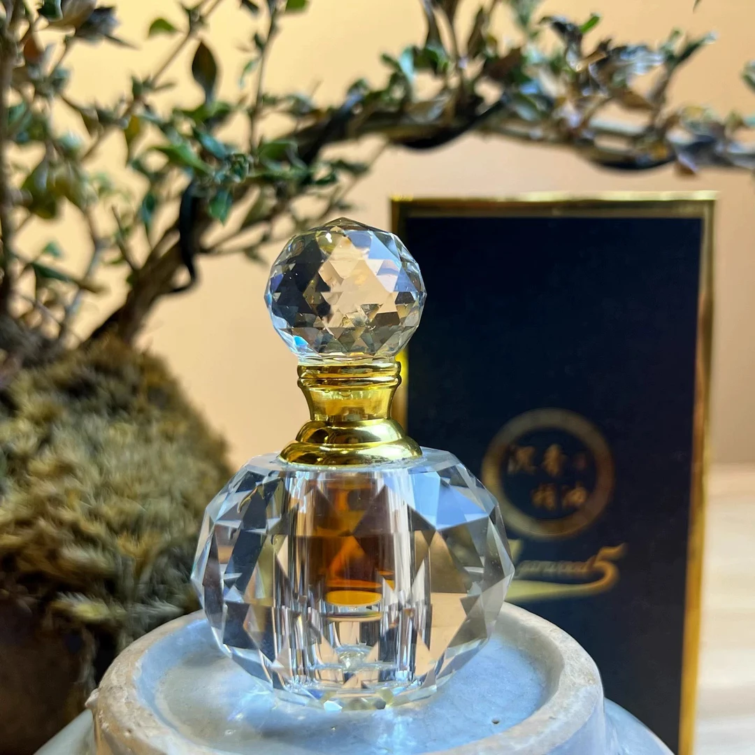 沉香古法老料单方精油原油 留香持久 蜜香花香凉韵药香