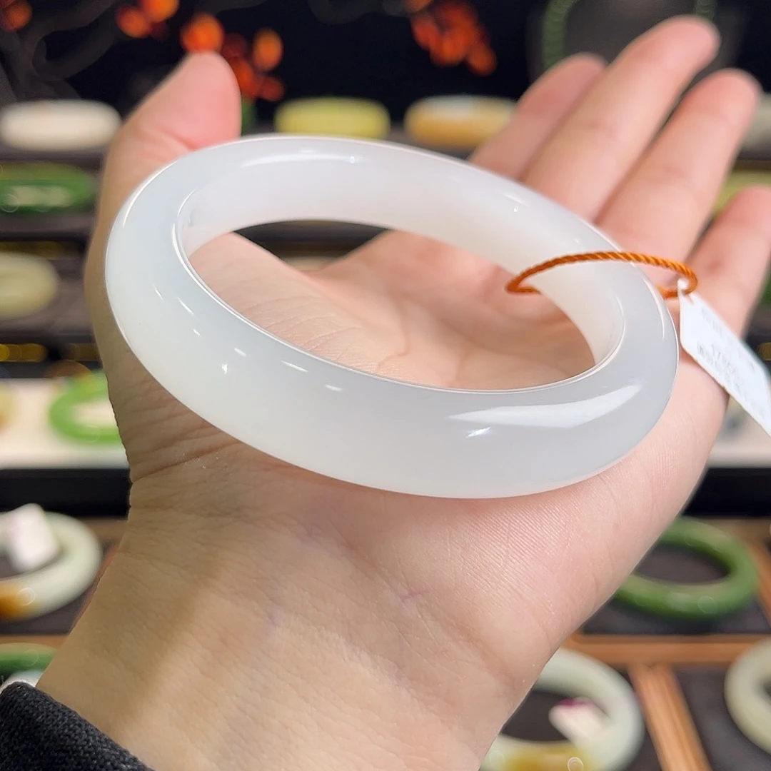 和田玉未镶嵌手镯高冰白玉