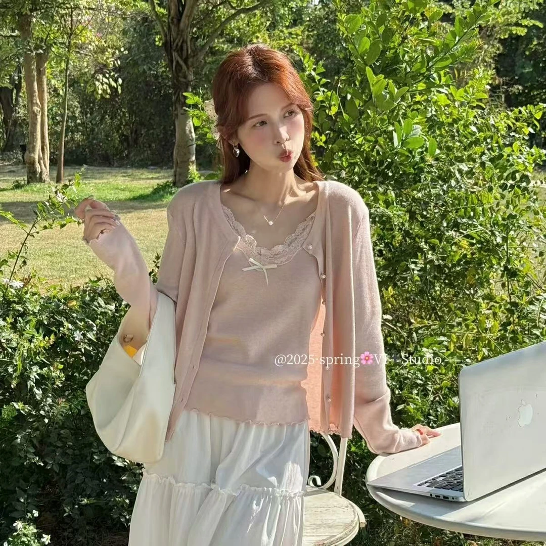 早春2025年质感弹力圆领针织开衫+蕾丝边蝴蝶结吊带背心套装女