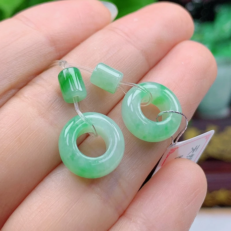 P005天然翡翠A货冰润飘绿甜甜圈跑环耳饰耳坠12.4*5.3*3.3mm