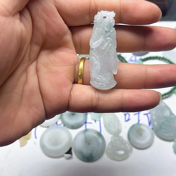 颈饰未镶嵌翡翠翡翠