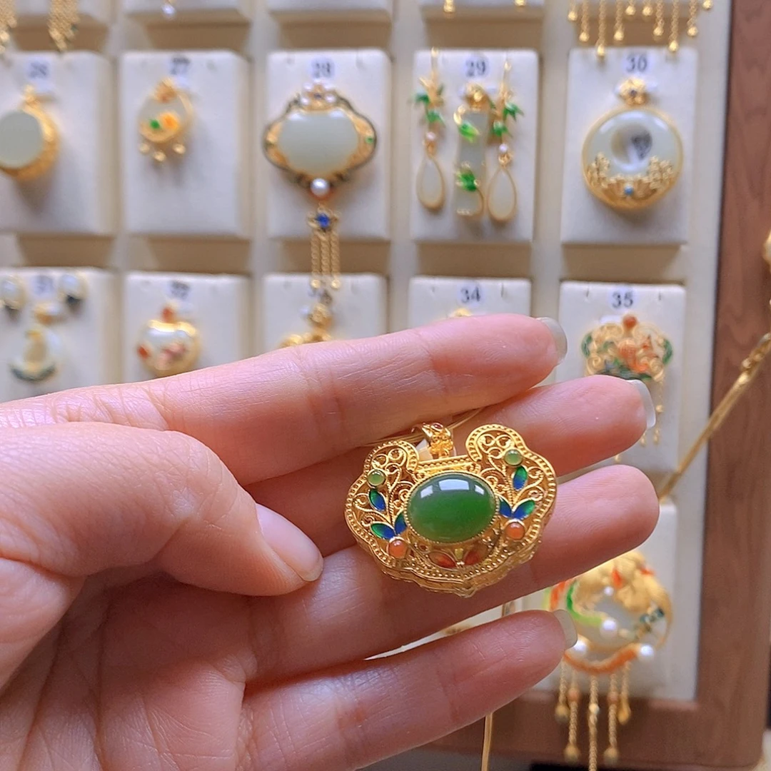 和田玉银S925镶嵌颈饰