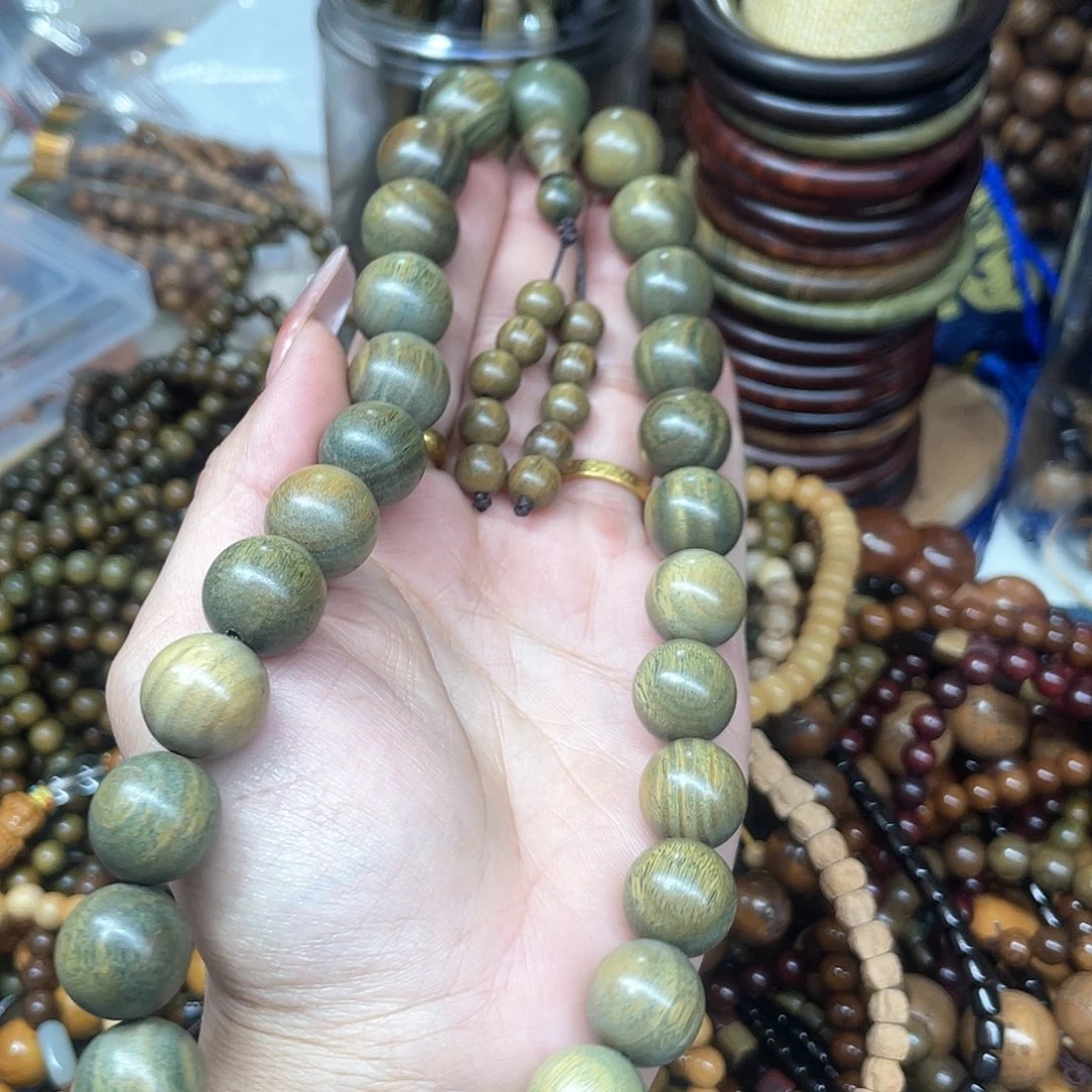 维腊木（绿檀）无事牌