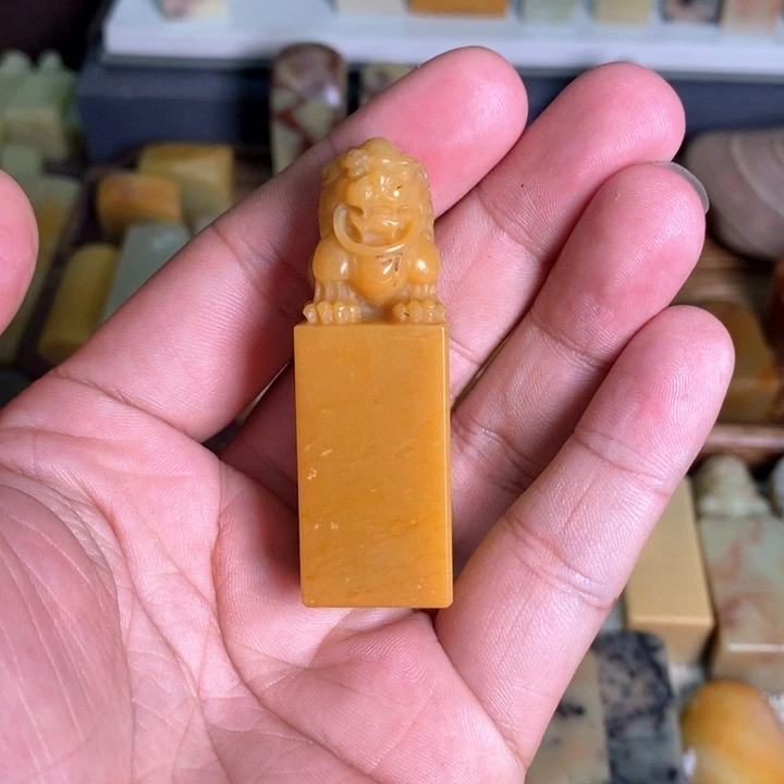 昌化石印石万*马封门黄