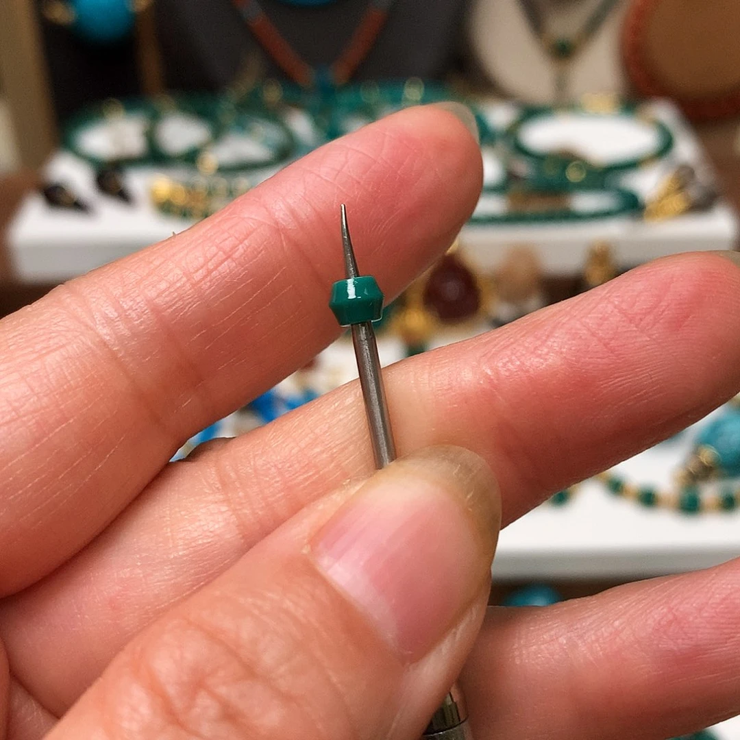 绿松石未镶嵌配饰线束