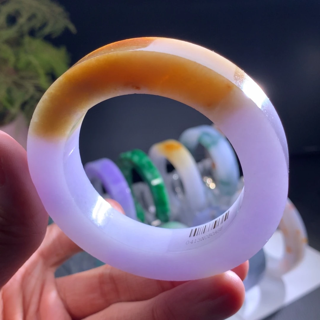 定制翡翠未镶嵌手镯