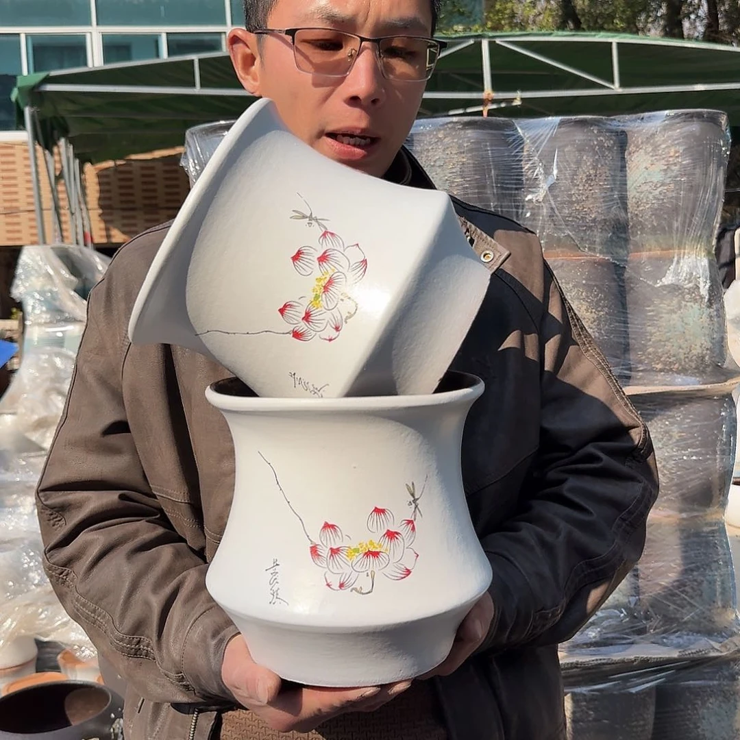 紫砂花盆口20高20（莲花手绘束腰