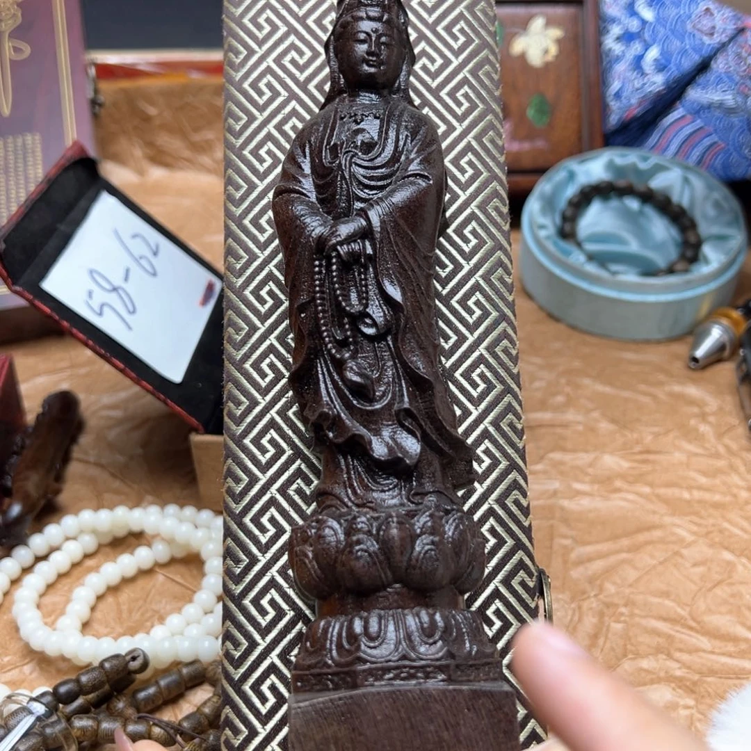 大叶紫檀（黑酸枝木类）