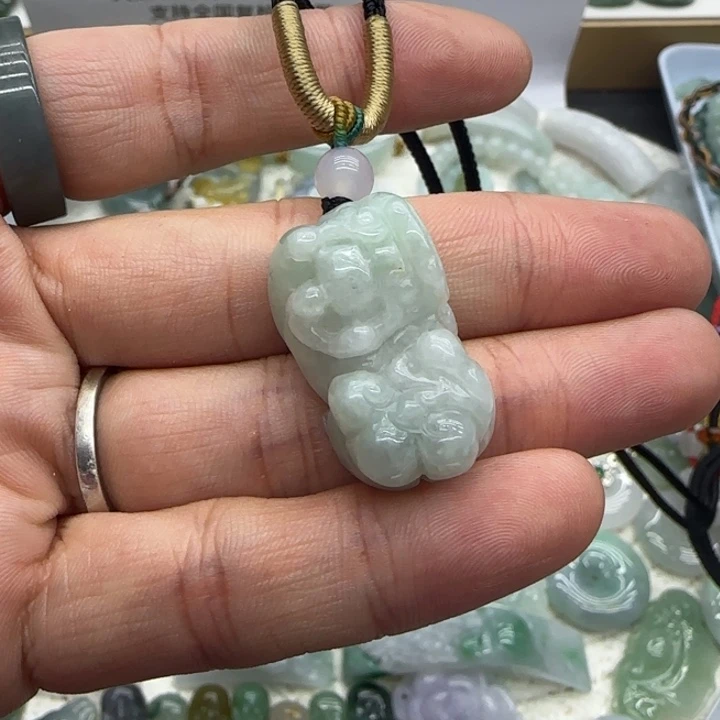 翡翠未镶嵌手链貔貅