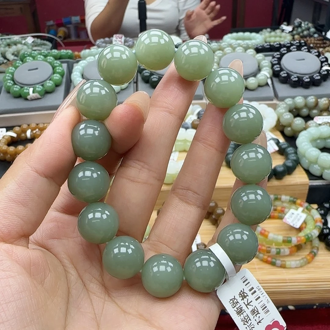 和田玉未镶嵌手串