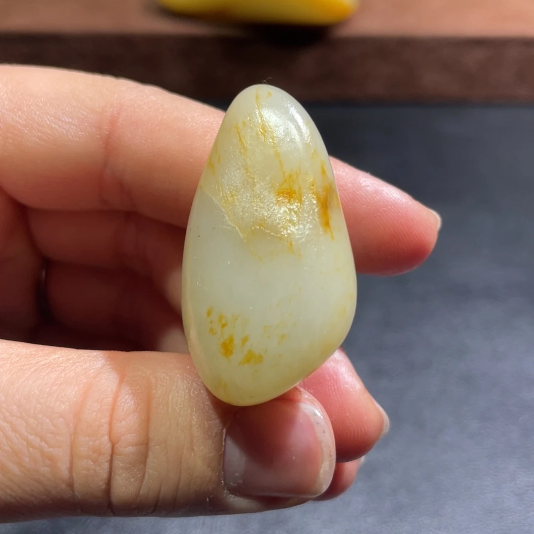 和田玉（糖玉）未镶嵌挂件