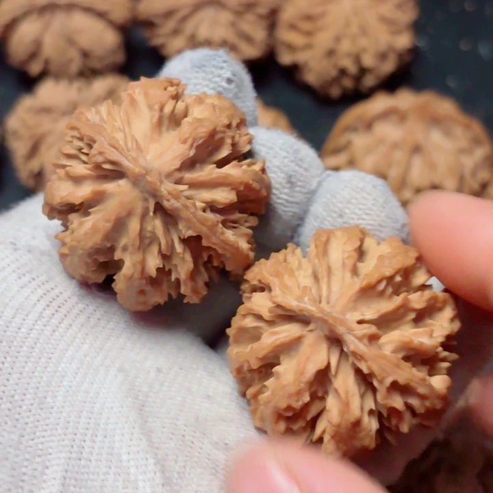 老***南文玩核桃吊坠秦岭灯笼23