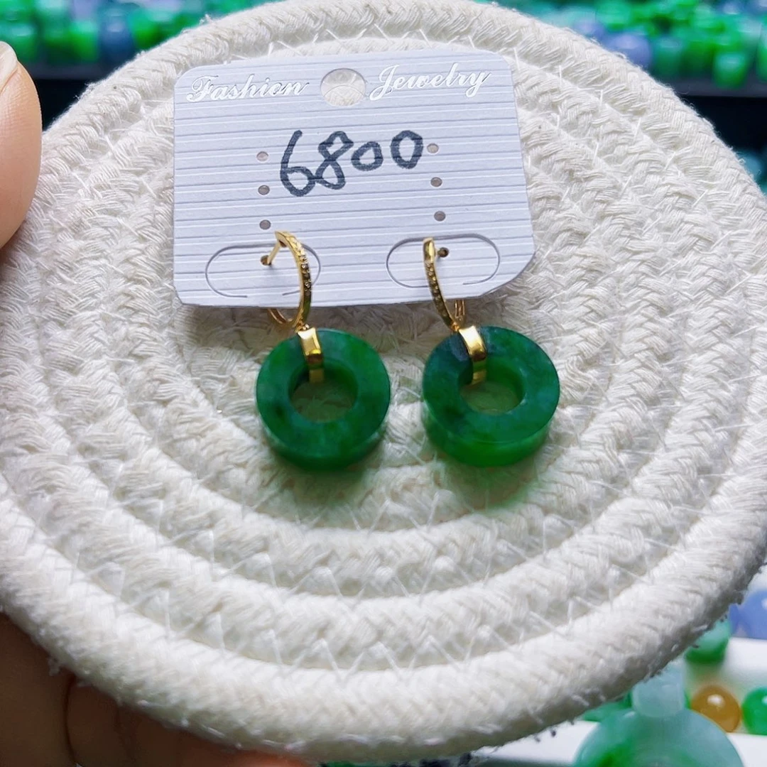 翡翠18K金镶嵌耳饰