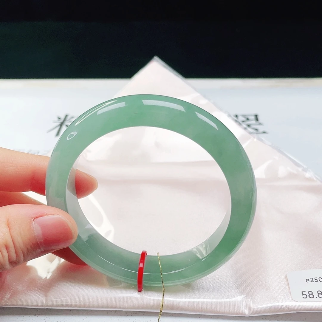 翡翠未镶嵌手镯58➕圈口