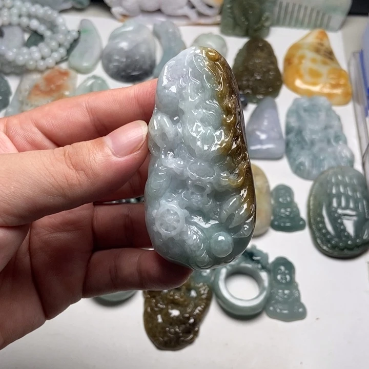 颈饰未镶嵌翡翠龙牌37