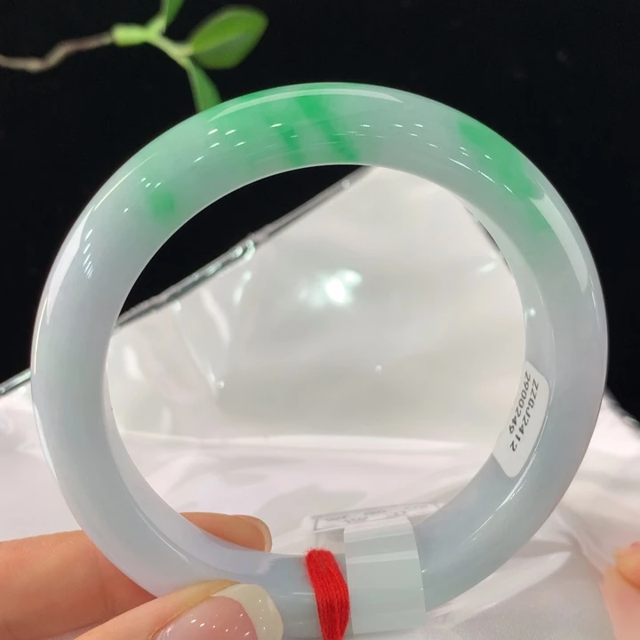 翡翠手镯未镶嵌111-0249