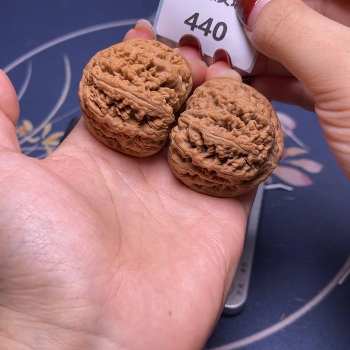 文玩核桃把件粗筋44.440