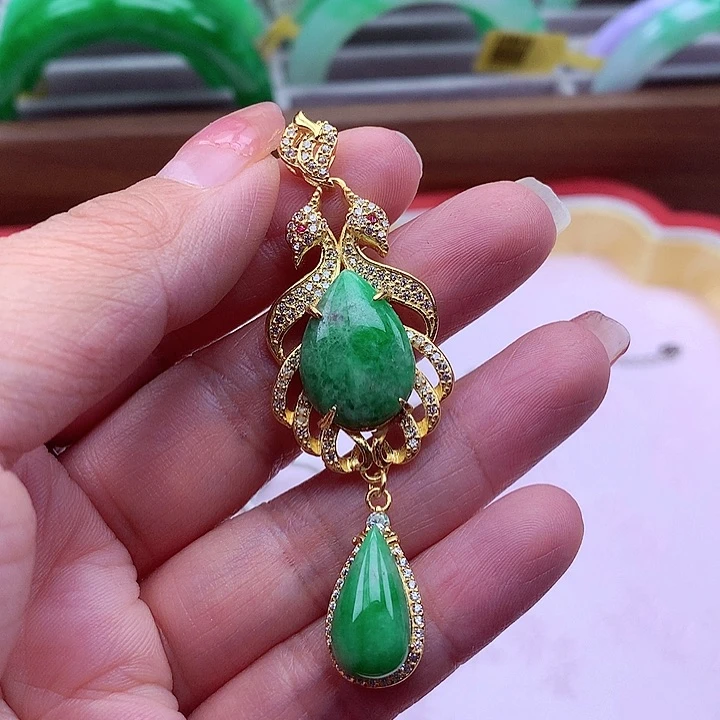 翡翠颈饰银S925镶嵌翡翠