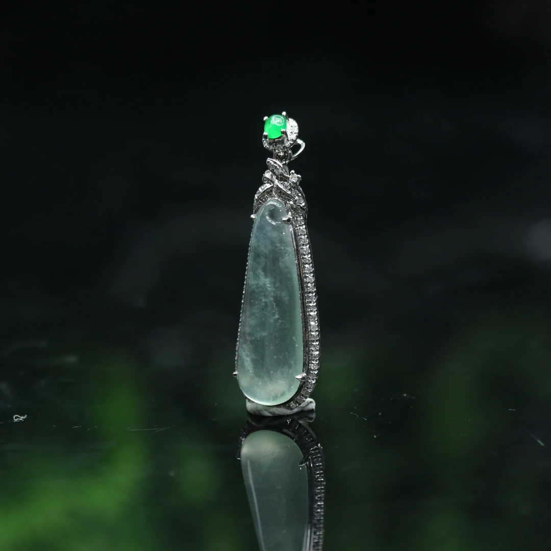 FC35天然缅甸翡翠A货18k冰福瓜/201461/保利厦门拍卖