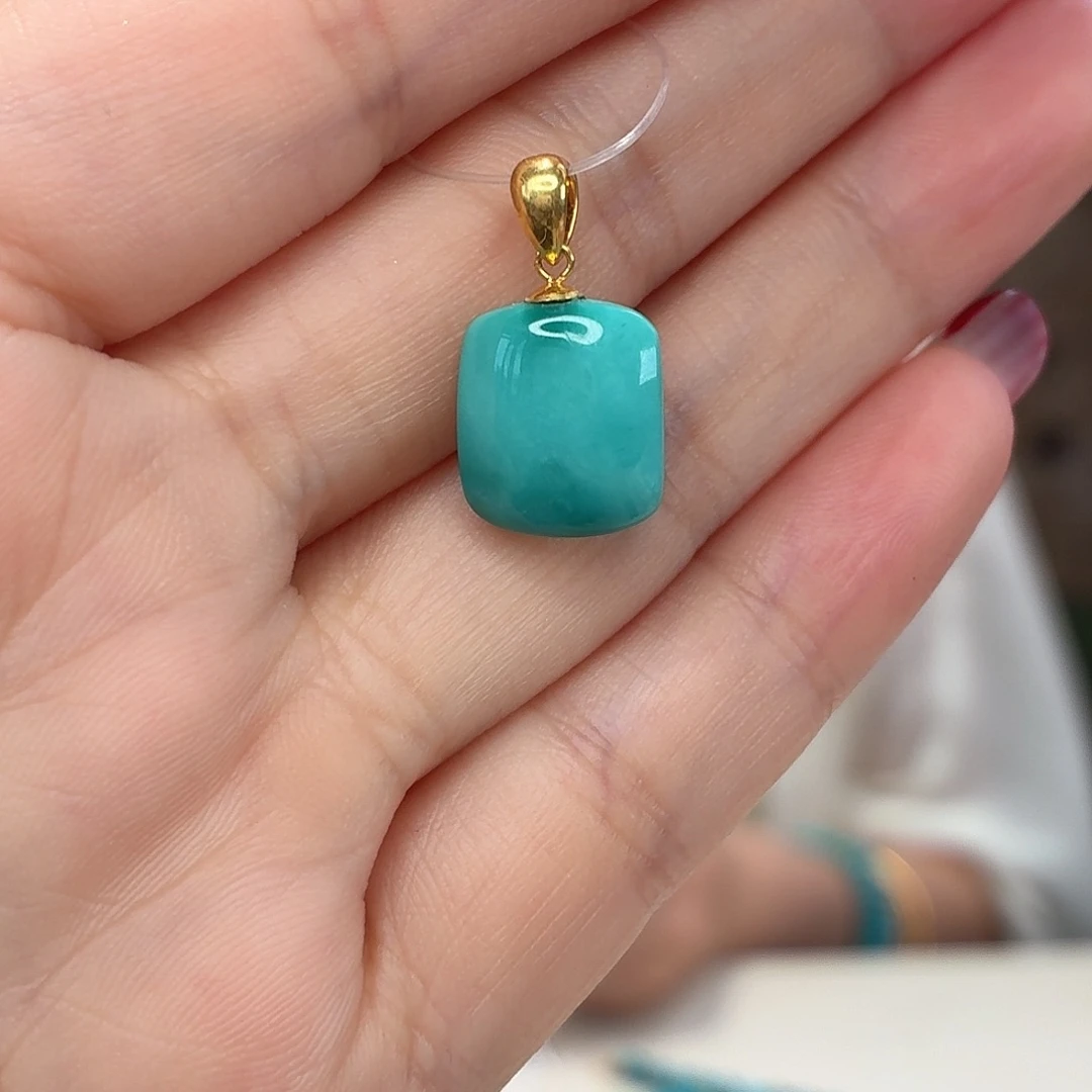 绿松石18K金镶嵌颈饰