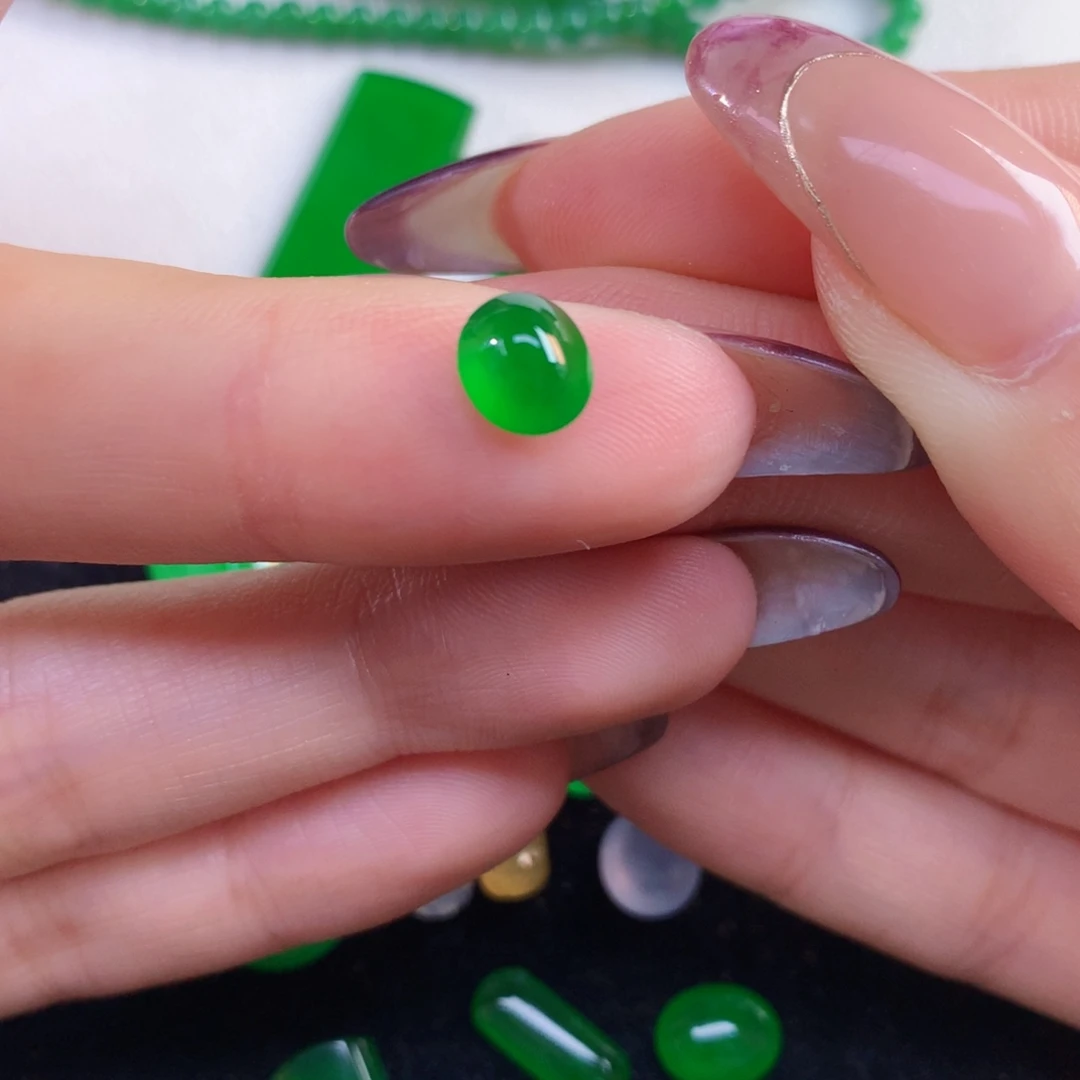 翡翠裸石7.23-6.42-3.82