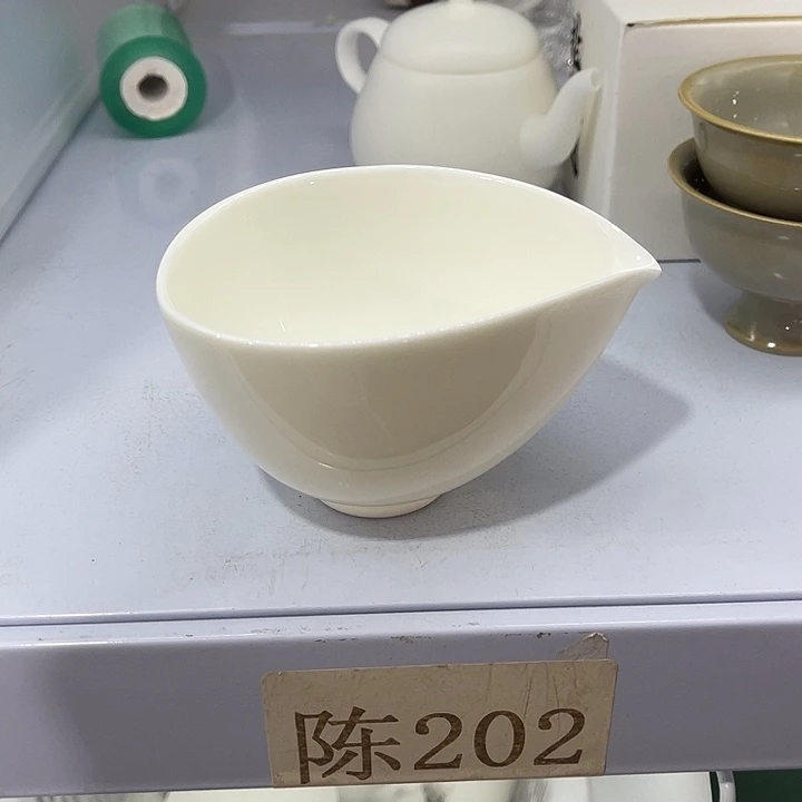 福利待遇多多哦哦哦