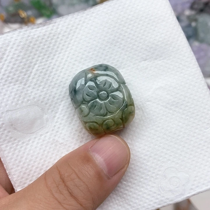 颈饰未镶嵌翡翠天然缅甸翡翠