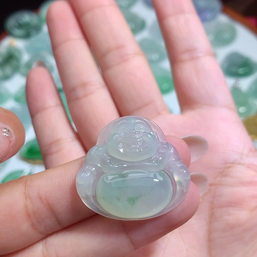翡翠未镶嵌颈饰佛公