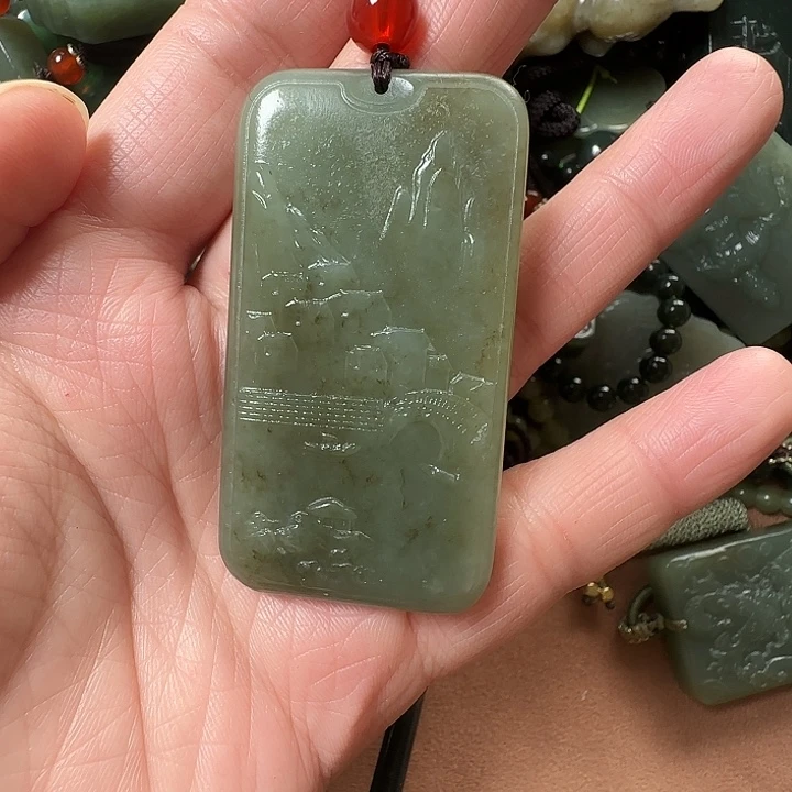 和田玉未镶嵌颈饰