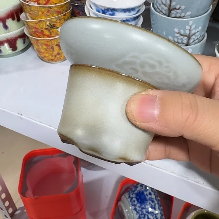 主人杯一个，瓷。。。。