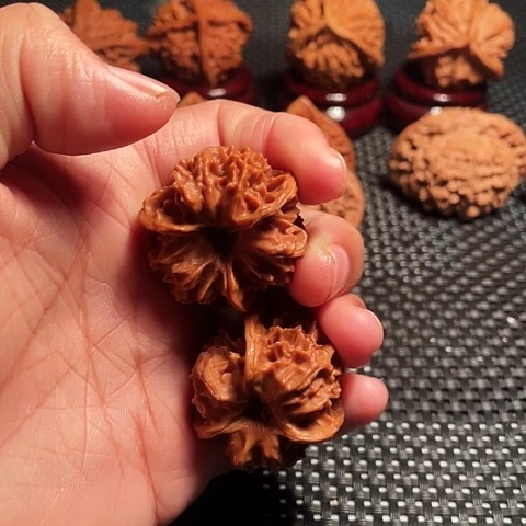 吊坠文玩核桃34mm野生龙门涧三棱