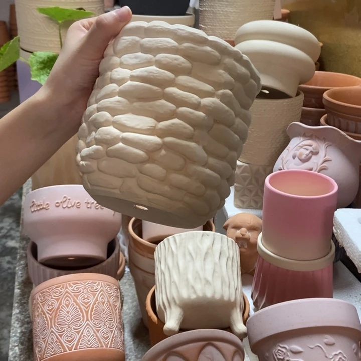 15×15白陶石头盆1个