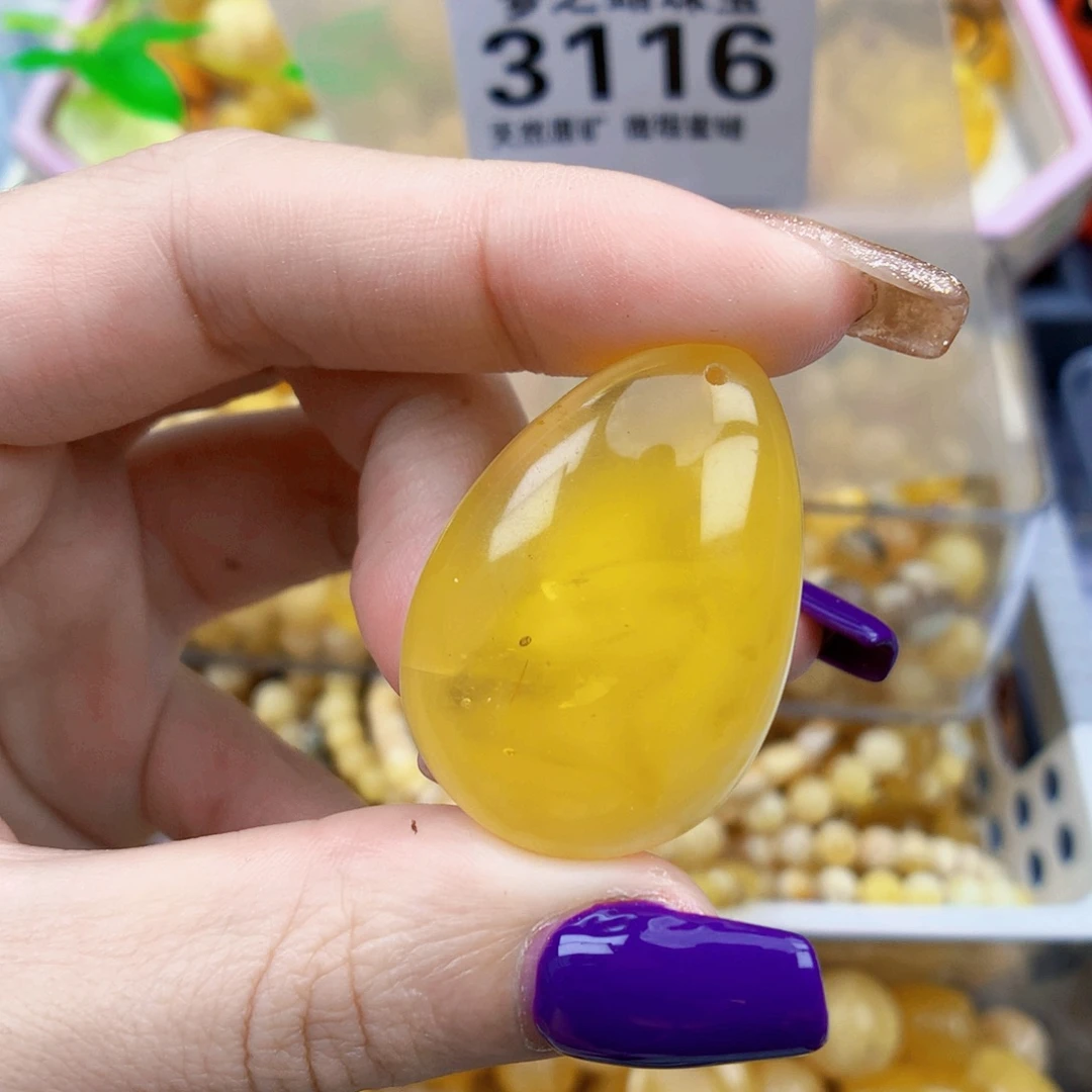 琥珀未镶嵌珠宝奇石34.7