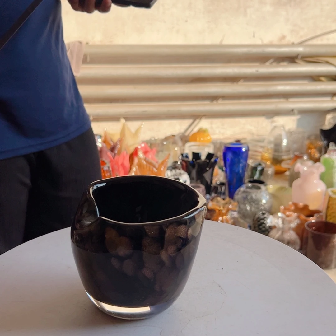 黑色金星高度11琉璃花器摆件微瑕