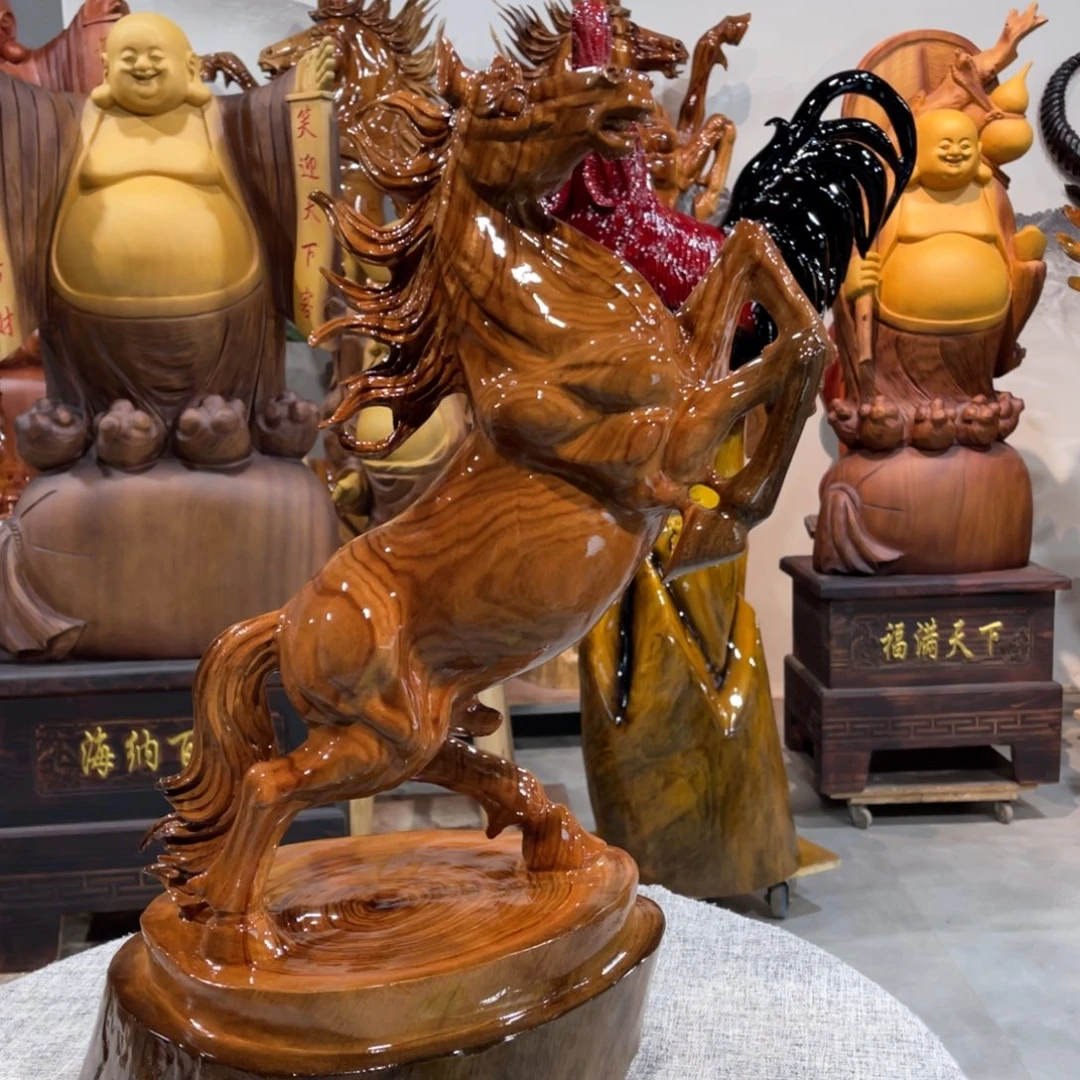 阿***哥香樟木香樟木手工雕刻马
