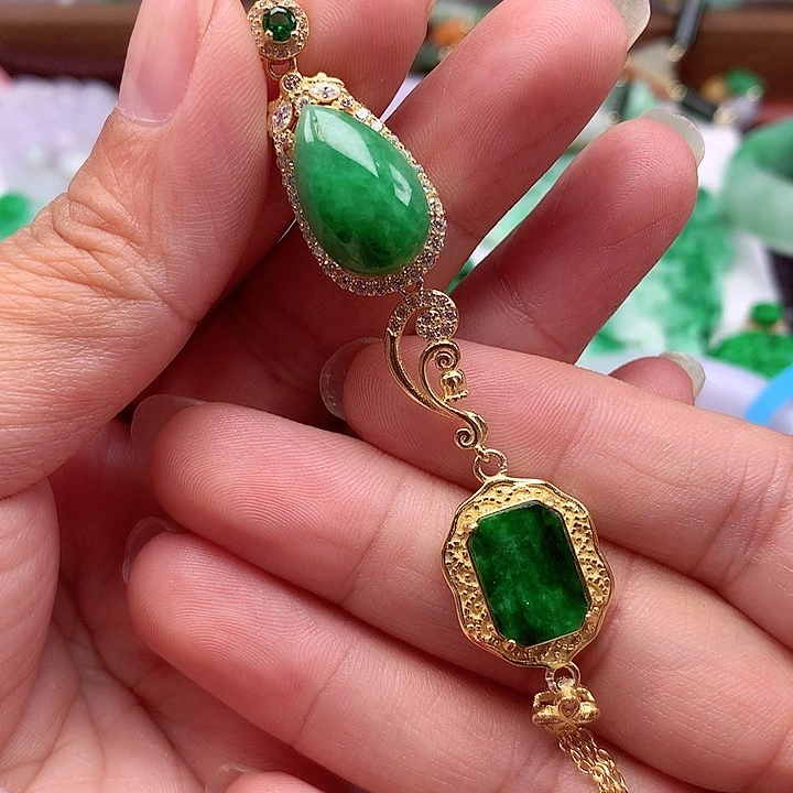 翡翠银S925镶嵌颈饰翡翠