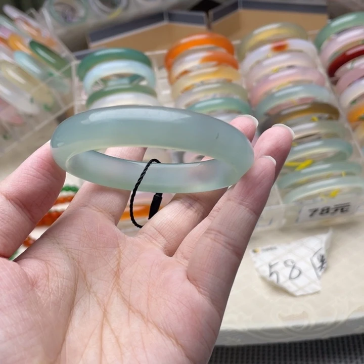 玛瑙/玉髓未镶嵌手镯55圈口