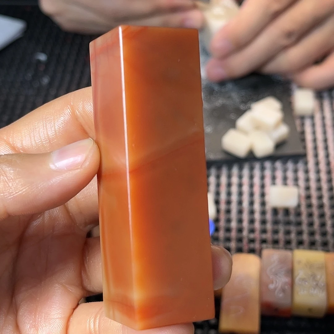寿山石印石这种现象很明显了