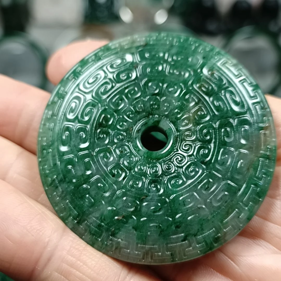 独山玉未镶嵌平安扣