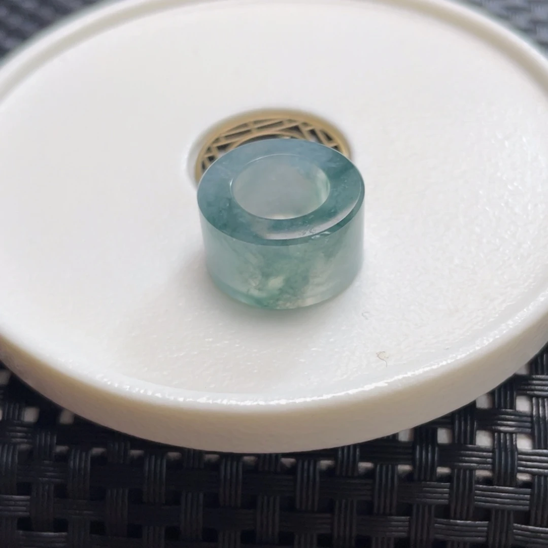 翡翠吊坠(不含链)未镶嵌卡17.5