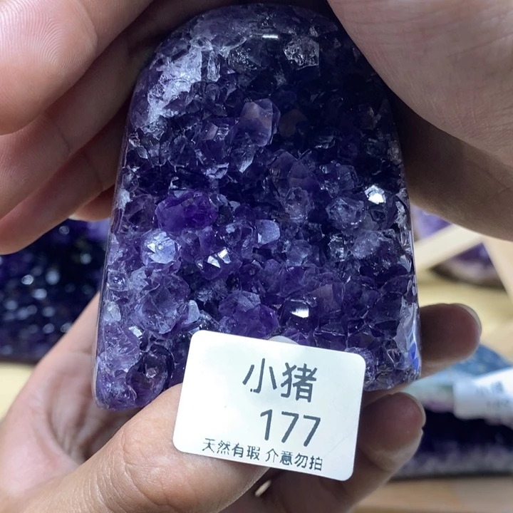 未镶嵌紫晶大型摆件（非配饰）军****政