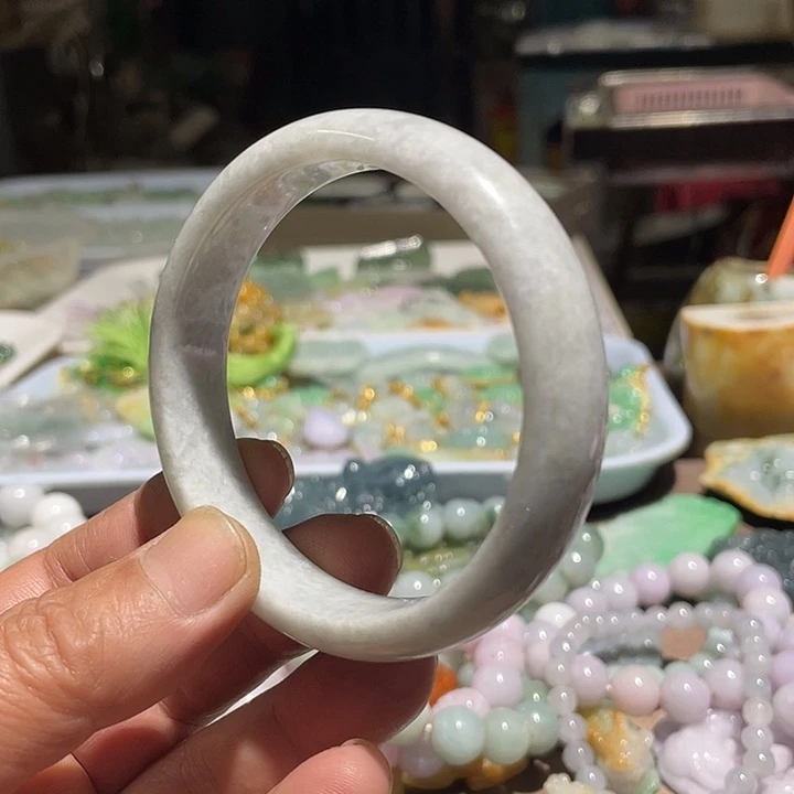 翡翠未镶嵌吊坠(不含链)61圈口