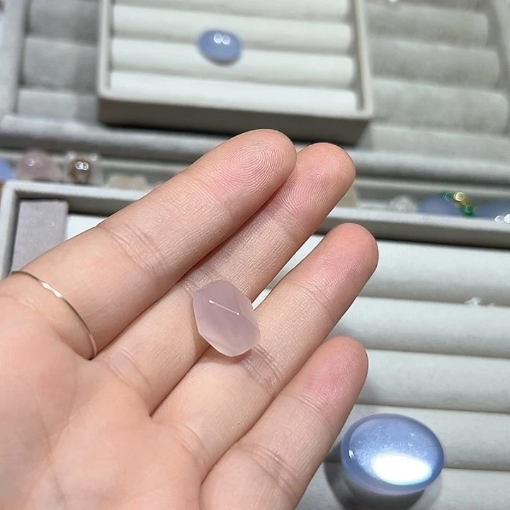 逗***猫玛瑙/玉髓颈饰合金