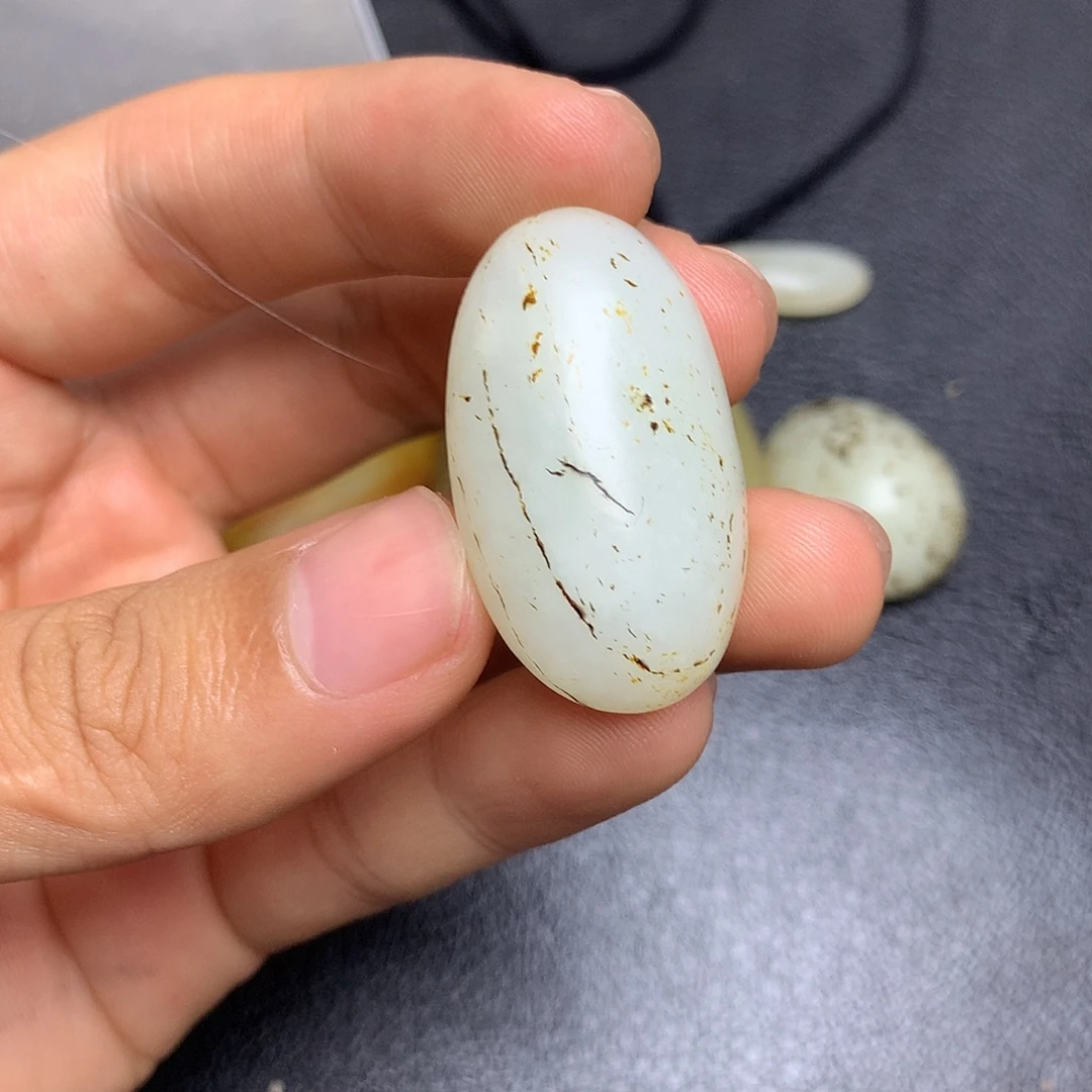 未镶嵌和田玉（糖玉）挂件