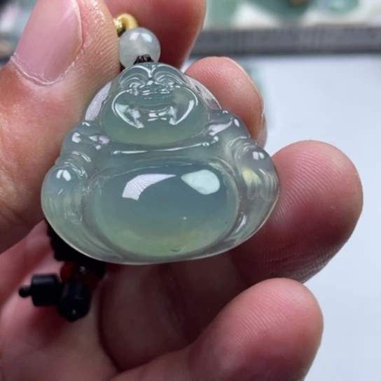 翡翠未镶嵌颈饰挂件