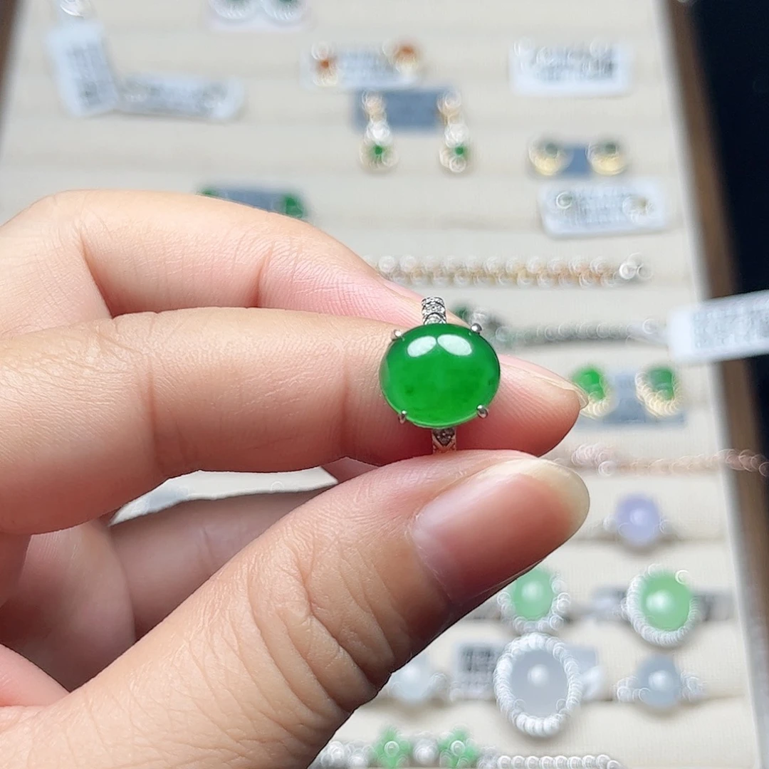 未镶嵌戒指翡翠1