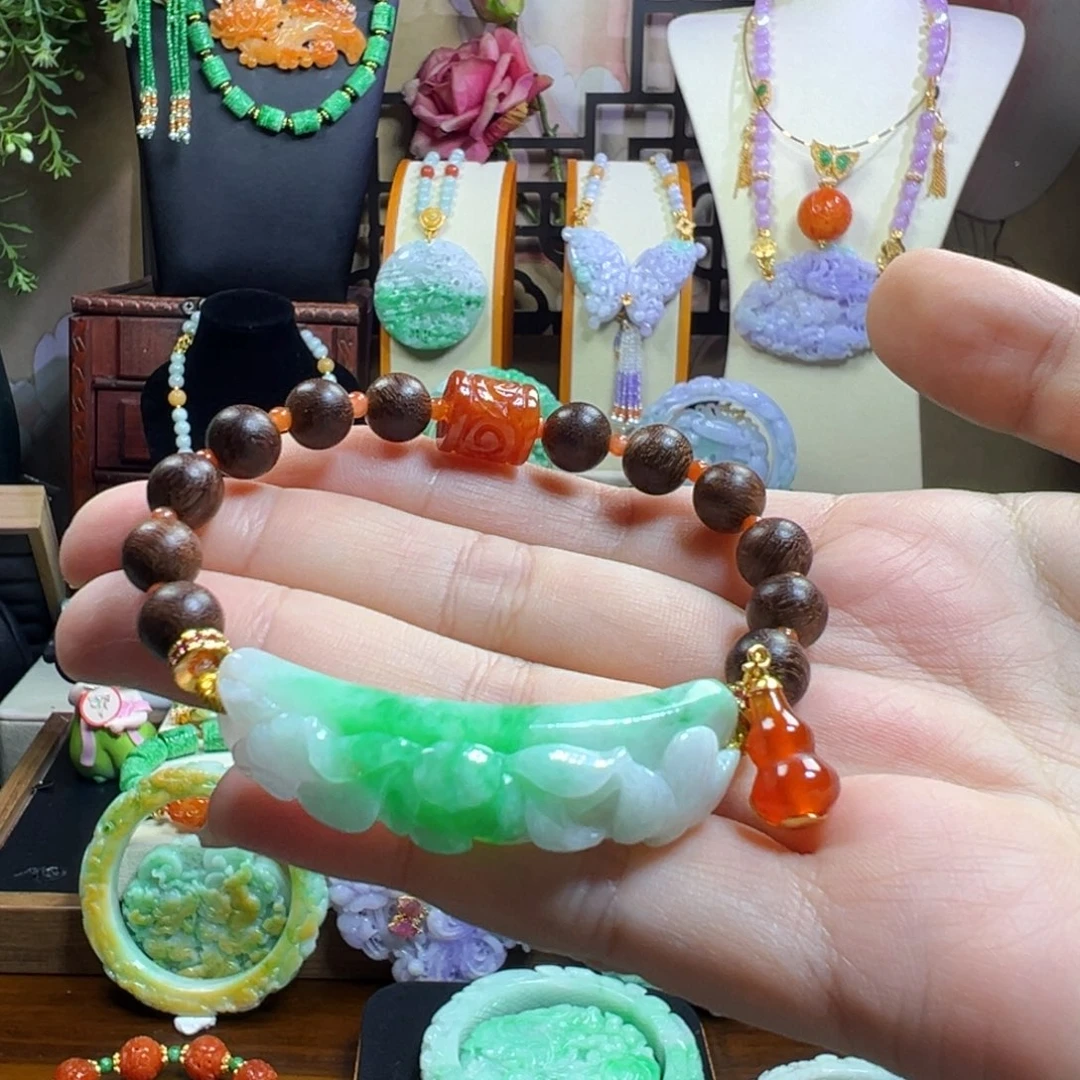 翡翠未镶嵌手串莲花 冰