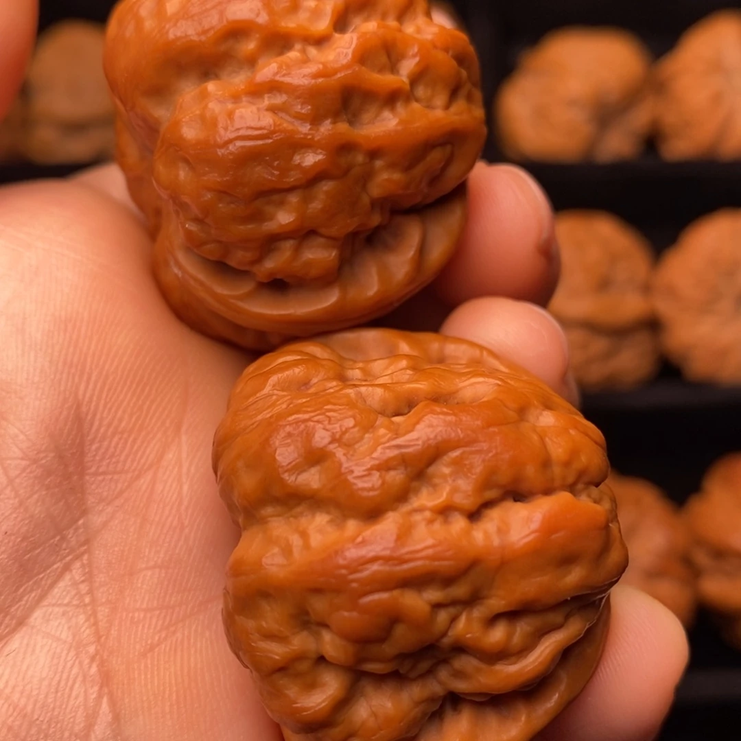 文玩核桃吊坠秦岭野生核桃