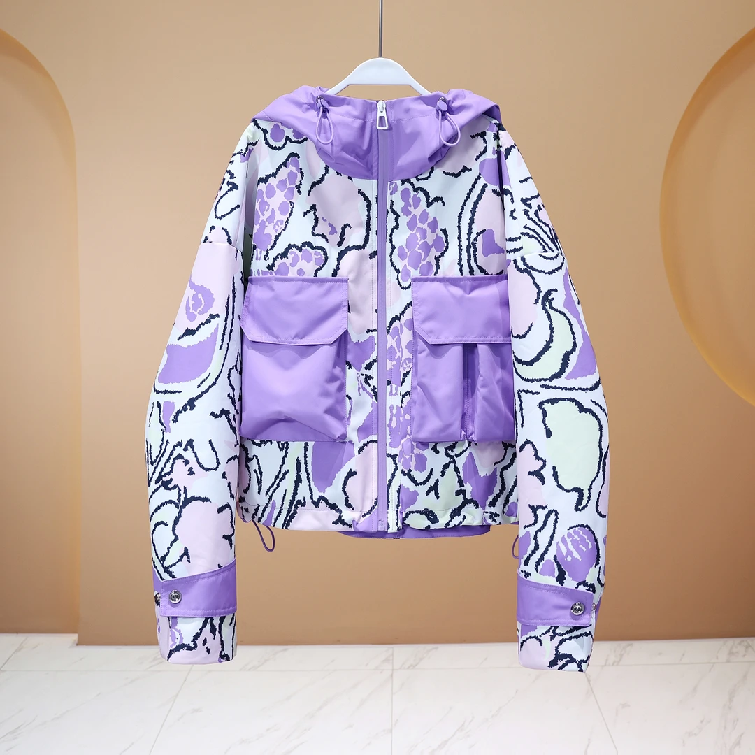 【程二女装】2025香芋紫撞白色卡通满印拼接连帽冲锋衣外套6007