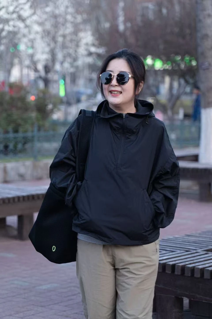 2521033【燕子优选】菲玛秀休闲百搭连帽外套